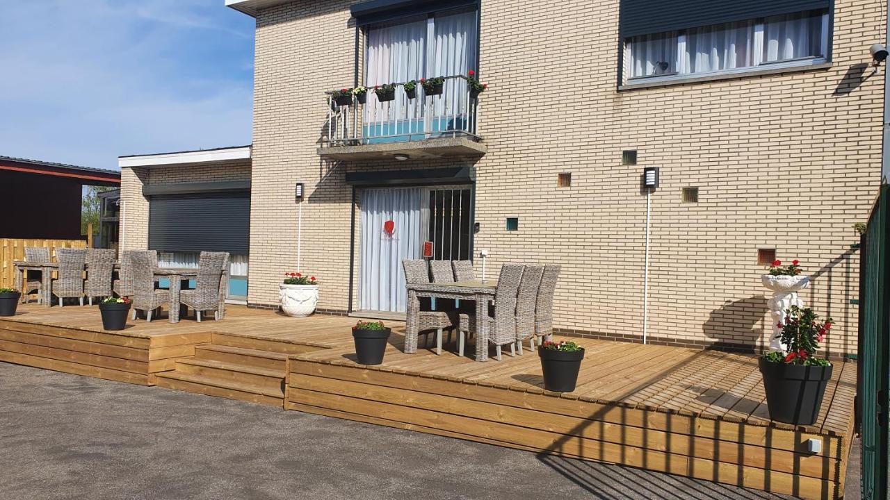 Guesthouse Deladix ハッセルト エクステリア 写真