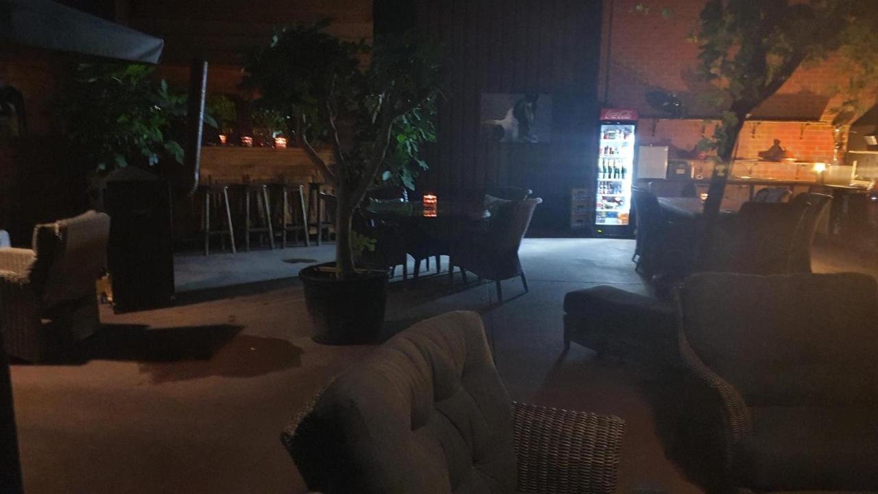 Guesthouse Deladix ハッセルト エクステリア 写真